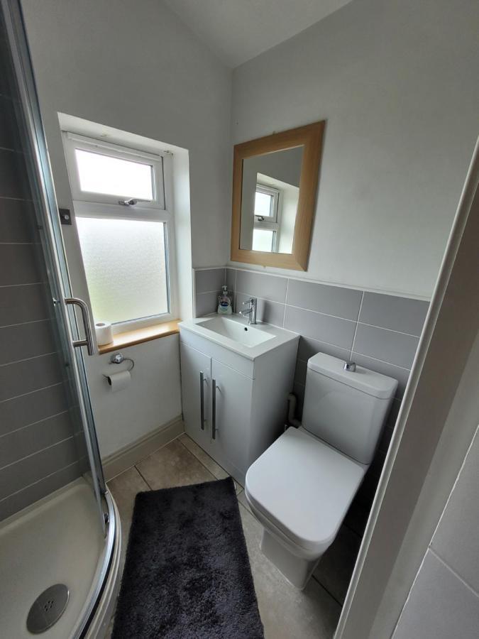 Room@87 Ellesmere Port Exterior photo